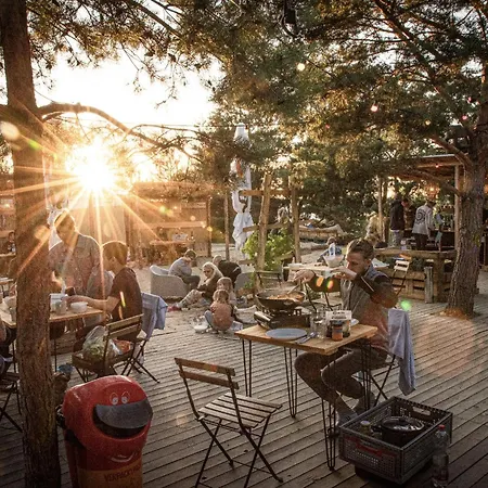 Raus Und Gut Glamping Am Graebendorfer 호텔 Drebkau