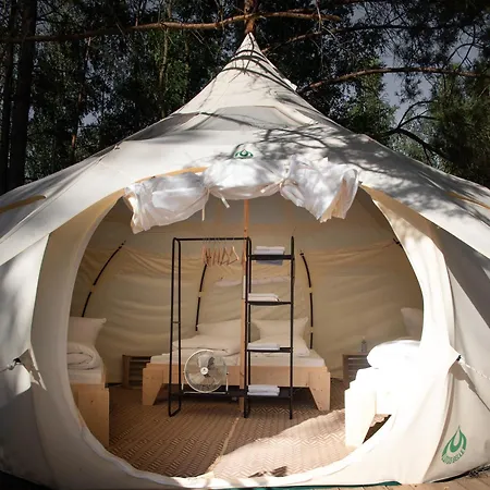 Raus Und Gut Glamping Am Graebendorfer 호텔 *