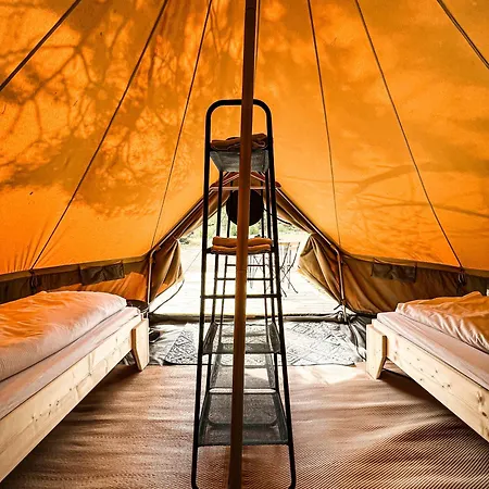 Raus Und Gut Glamping Am Graebendorfer 호텔