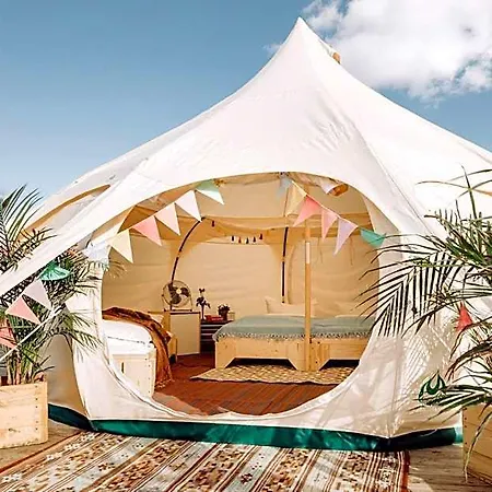 Hotel Raus Und Gut Glamping Am Graebendorfer